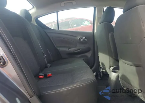 2018 Nissan Versa S z USA, uszkodzony, nr VIN 3N1CN7AP7JL871620